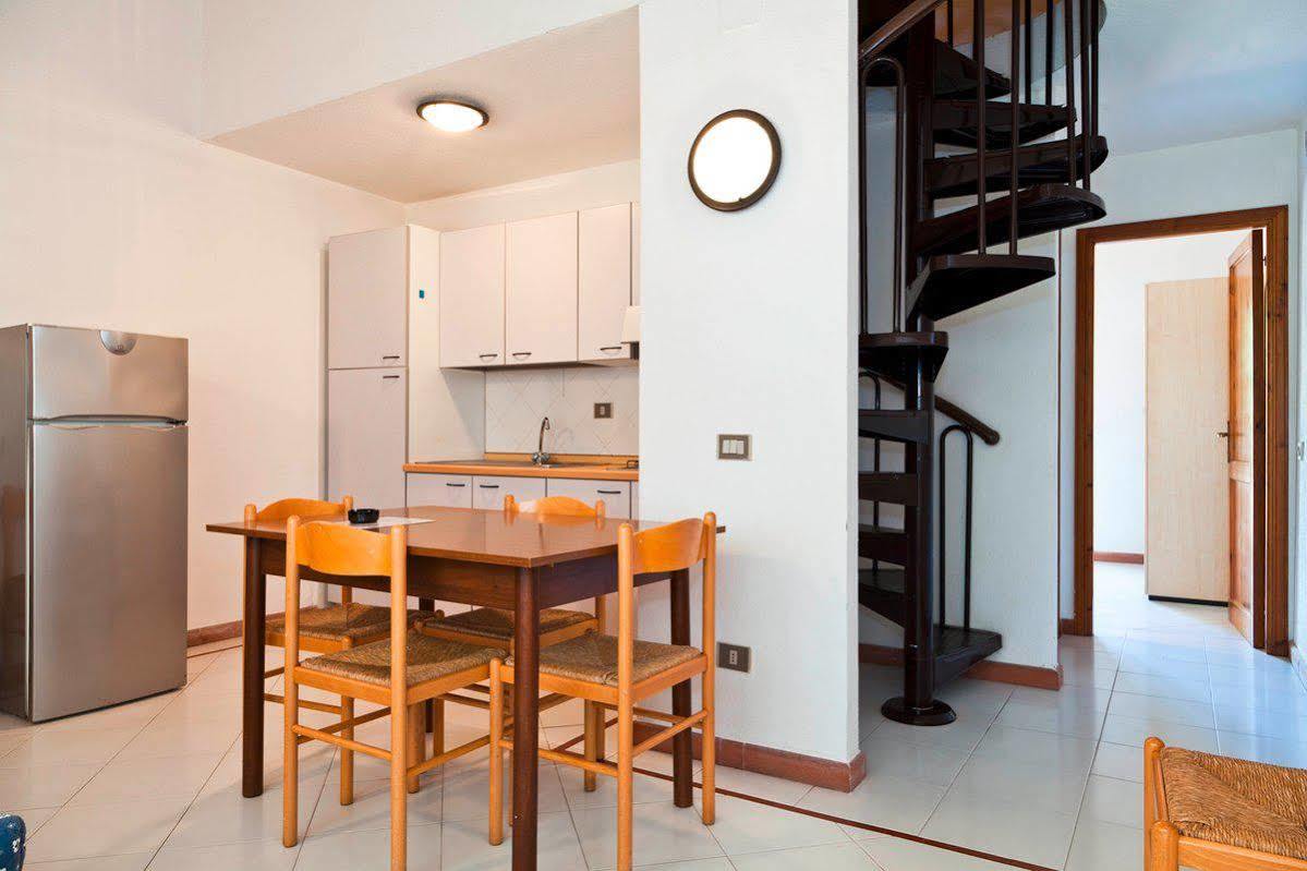 Residence Approdo Verde San Teodoro  Bagian luar foto